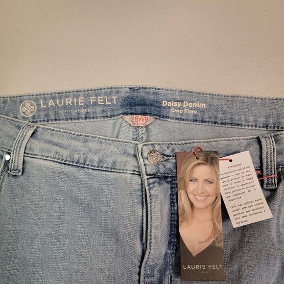 Laurie Felt | Women Daisy Crop Flare - Picture 3 of 6